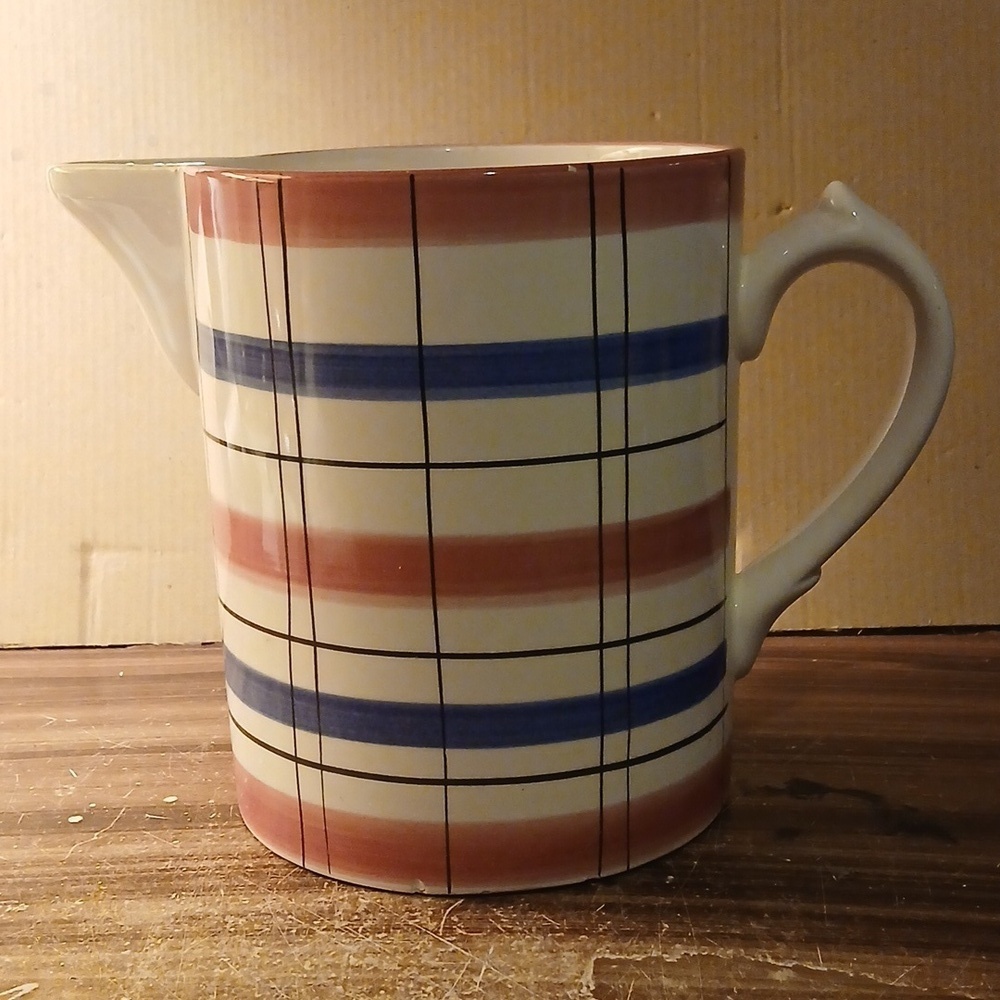 Savoir Vivre Germany Red White Blue Pitcher